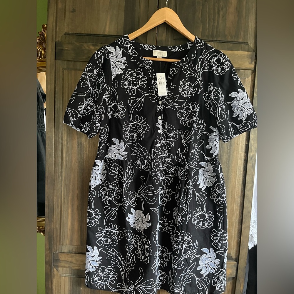 LOFT Black with BEAUTIFUL white floral embroidery NWT